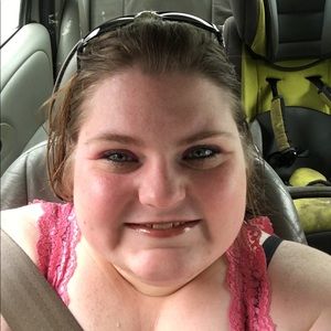 Meet your Posher, Kendra